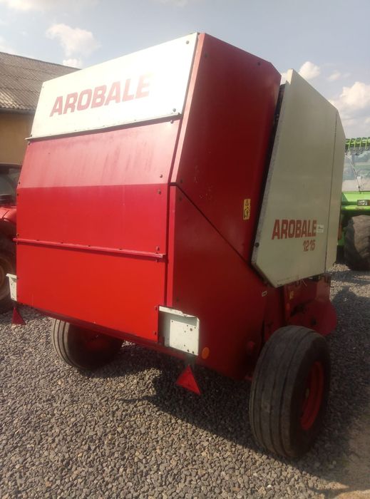 Пресс подборщик AROBALE 1215