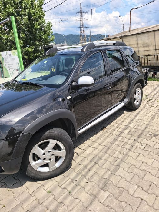 Vând Dacia Duster