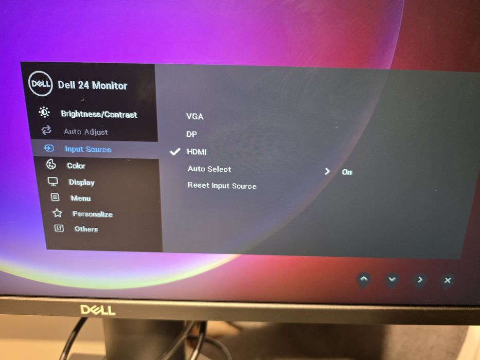 Monitor DELL P2419H LED IPS Dell 24" Full HD Display Port Flicker Free  1 x USB 3.0  4 x USB 2.0  Negru pivot  inaltime ajustabila, portret