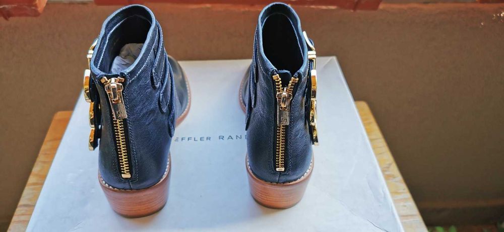 Оригинални маркови дамски ботуши / боти LOEFFLER RANDALL  - 36 номер