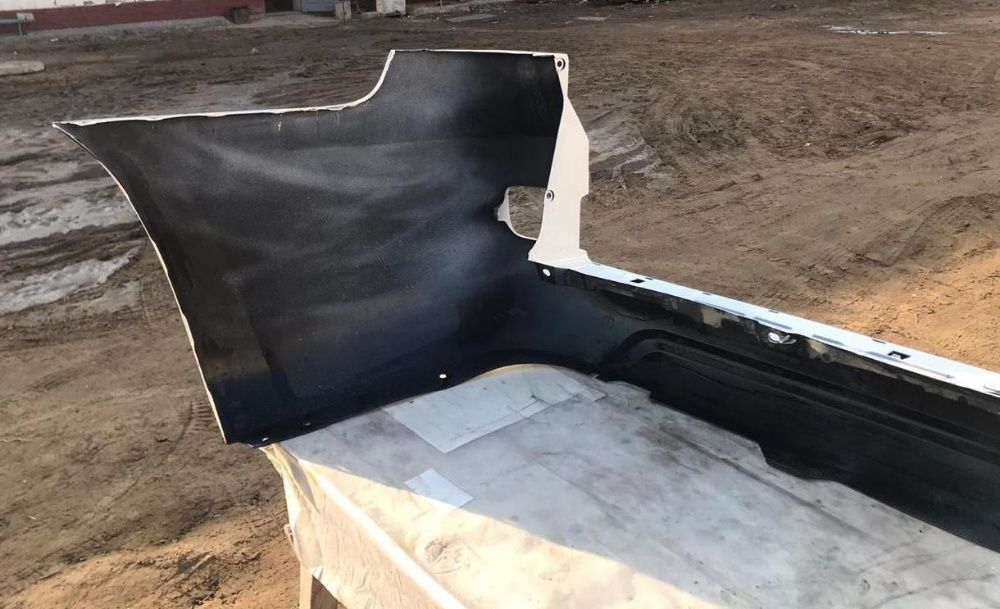 Продам задний бампер Land Cruiser 200