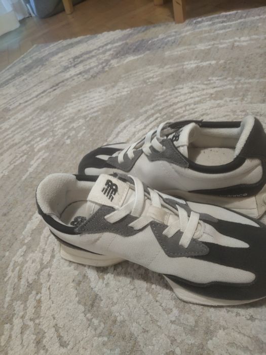 New balance детски номер 33.5