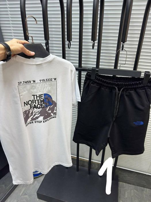 Compleu Barbati North Face