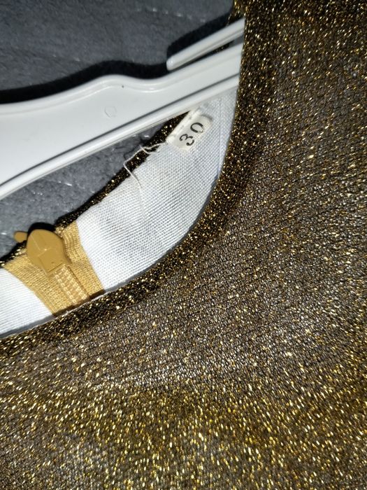 Детское золотистое платье