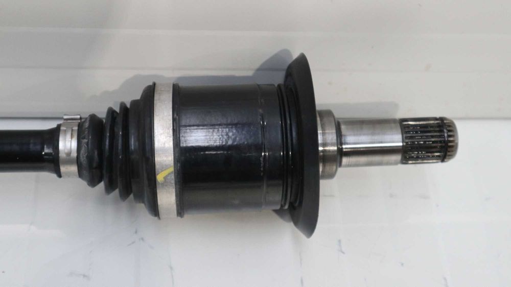 Задна лява полуоска БМВ Г20 Г21 Г22 Г23 Г26 BMW G20 G21 G22 G23 G26