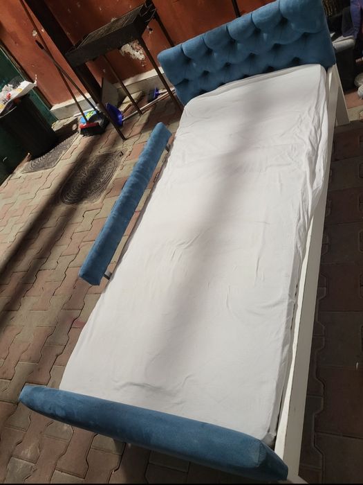 Pat tapitat 1 persoana albastru