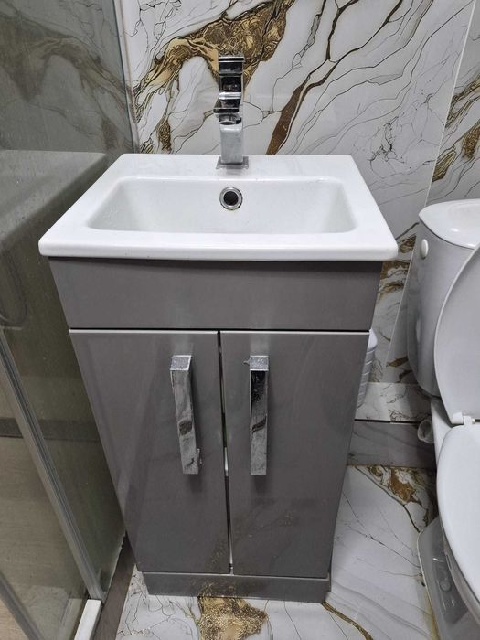 Corp dulap si chiuveta pentru baie 40 cm - 36 cm - 86 cm