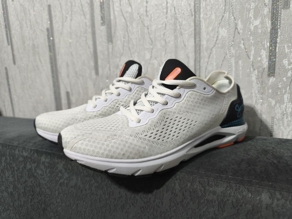 Кросстовки under armour sonic 6