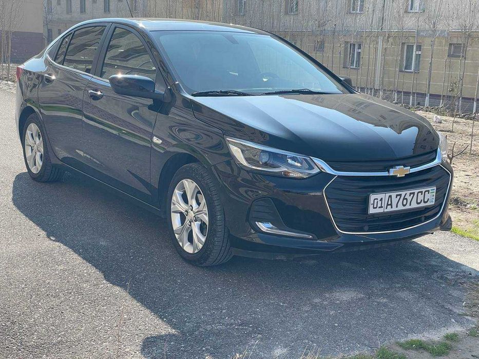 Chevrolet Onix Premier 6 plus сотилади