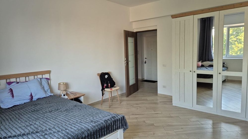 Apartament de închiriat