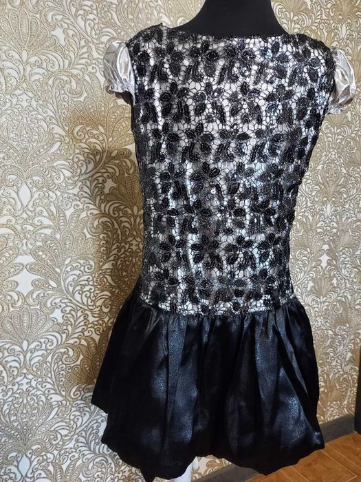 Нарядное платье девочке