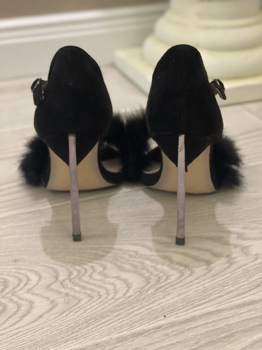 Сандали  с ествствн пух