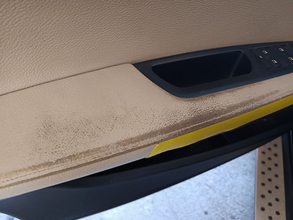 Reparatii piele,vililin,vopsire volan