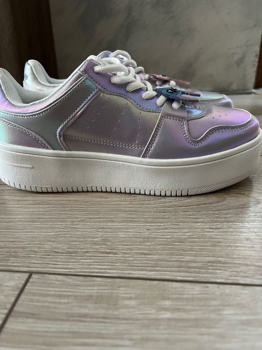 Маратонки за момиче Stitch