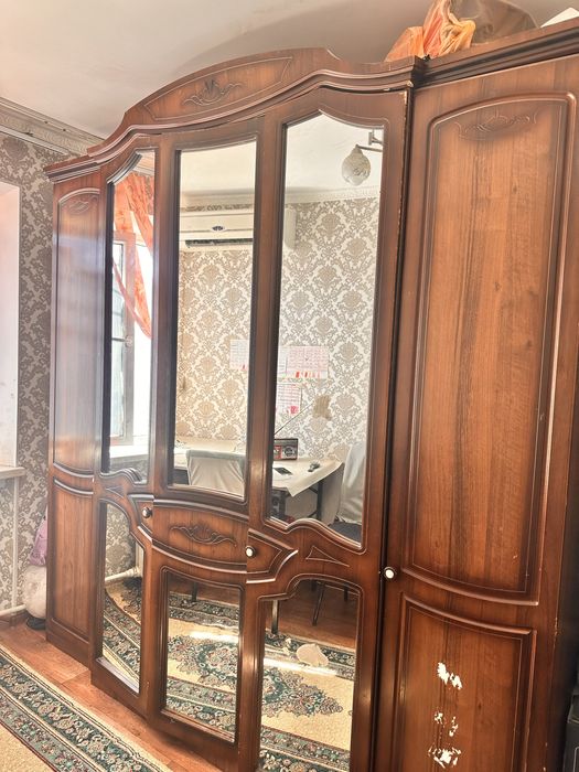Шифоньер в отличном состоянии