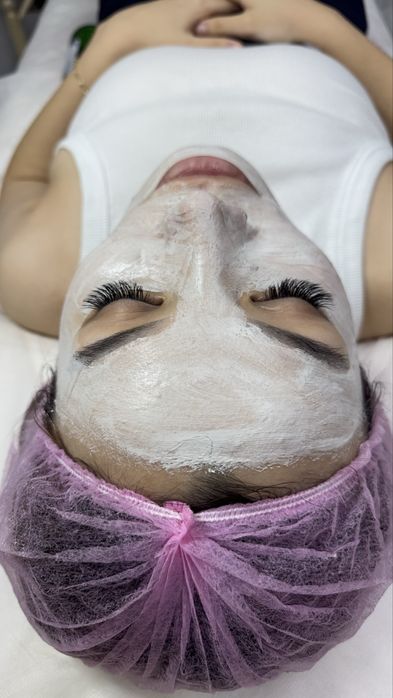 Cosmetolga chistka piling Erkeylar va ayollar uchun