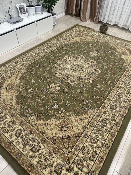 Продам ковер 2*3