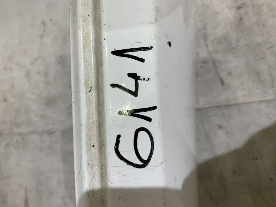 Prag stanga Mercedes E-Class W212, 2009, 2010, 2011, 2012, 2013, 2014, 2015, 2016, cod origine OE A2126900140.