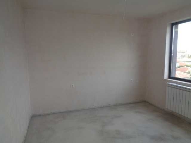 Продава се Тристаен апартамент в Търговище, Център - 110 кв.м за 1043 €/кв.м - Снимка #14