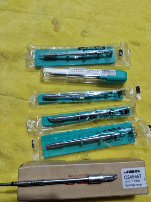 Varf de lipit JBC C245