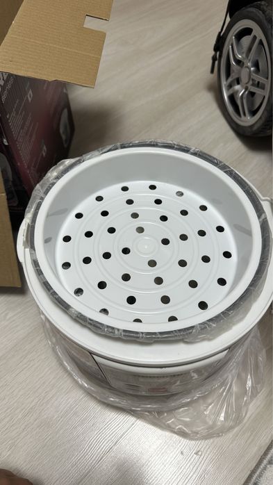 Мультиварка Redmond