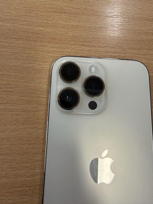 iPhone 14 Pro Max pentru piese / dezmembrări – mufa de incarcare + display defect