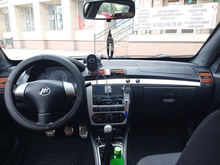 Лифан Бризз в отличном состоянии.