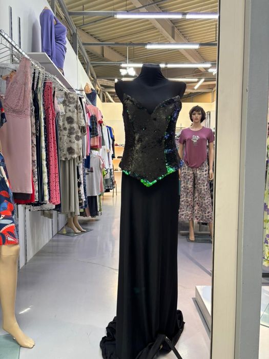 Женское шикарное платье