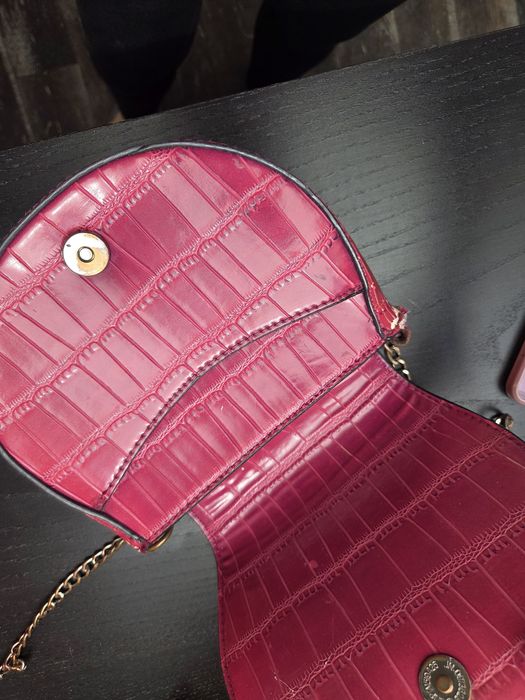 Guess дамска чанта