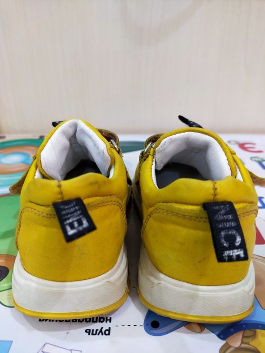 Кроссовки детские!