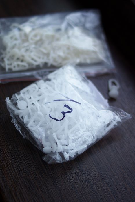 Продам крючки для гардины