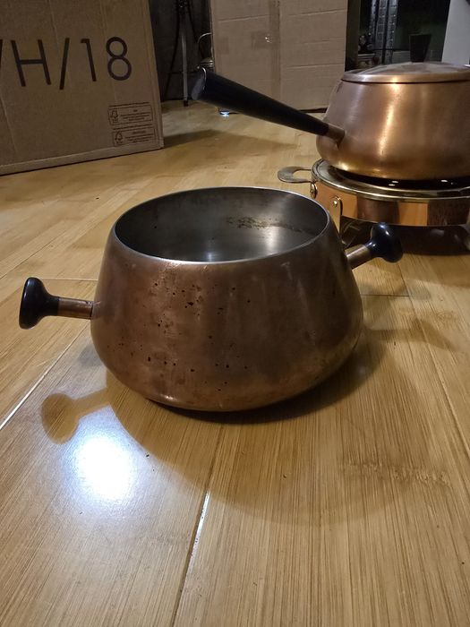 Vase din arama si incalzitor