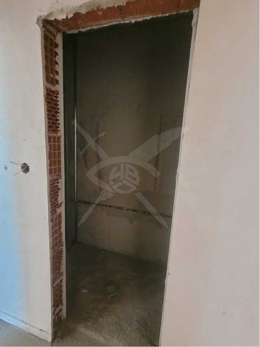 Продава се Тристаен апартамент в Пловдив, Южен - 125 кв.м за 1040 €/кв.м - Снимка #4