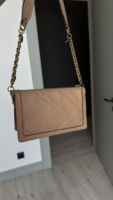 Продам сумочку Guess оригинал
