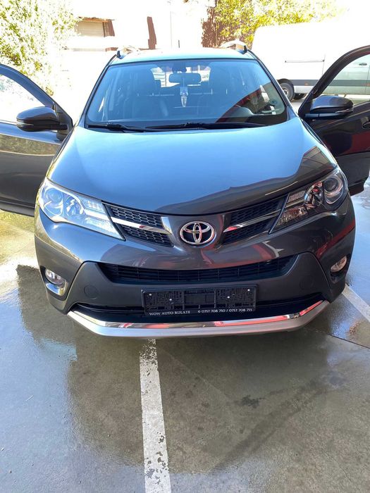 se vinde Toyta RAV 4