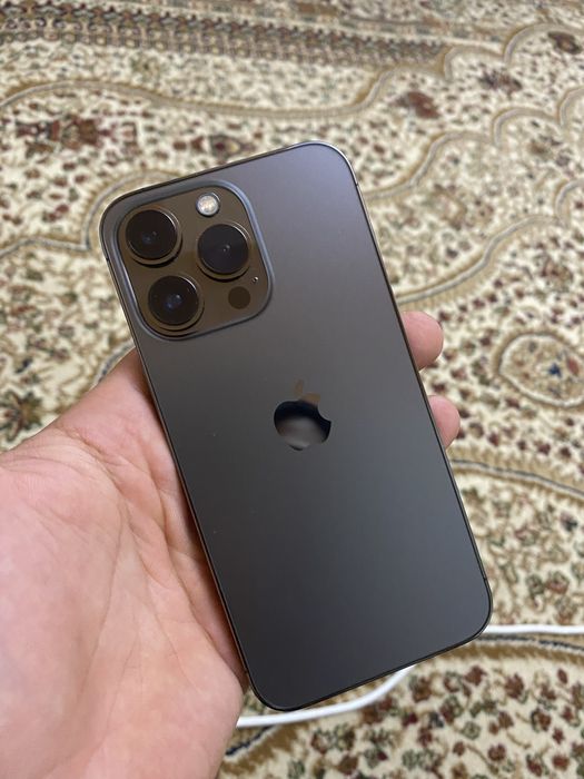 Продам Айфон 13про