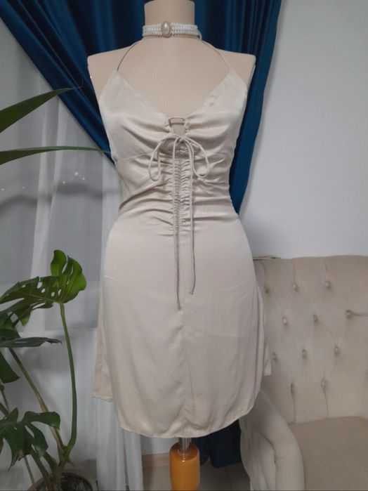 Rochie scurta gri crem taupe slip dress satinata cu spatele gol mărimea XS Zara