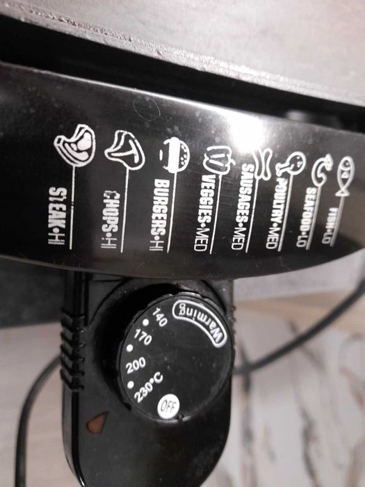 Продавам Електрически грил Rohnson R250, 2000W