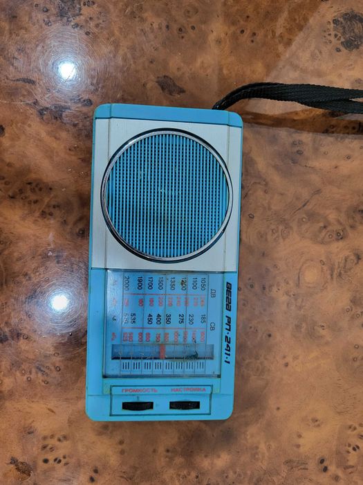 Советский радиоприемник ВЕГА, винтаж СССР