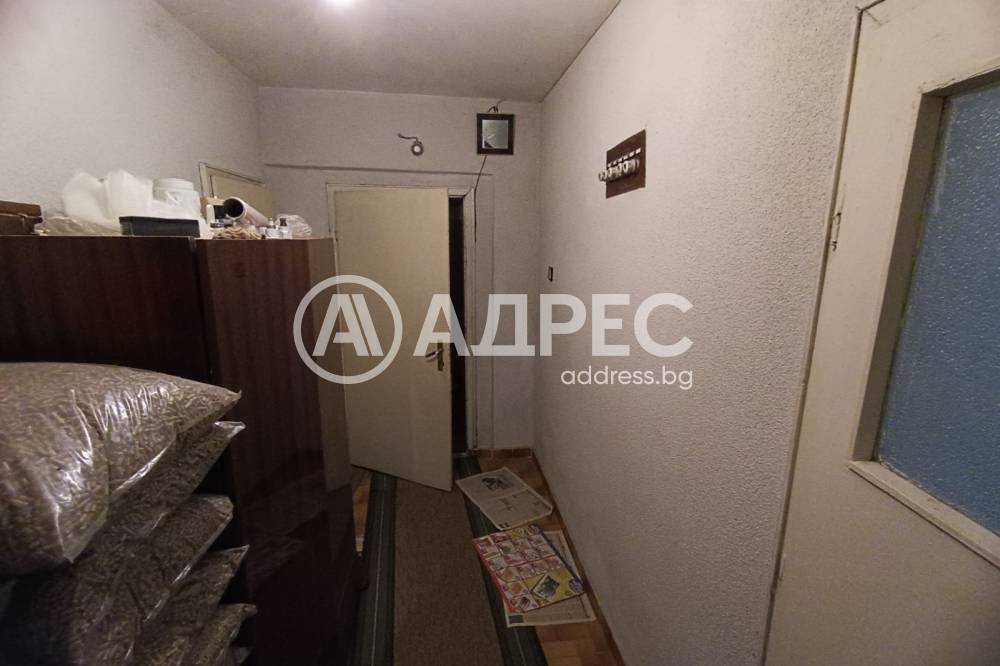 Продава се Двустаен апартамент в Разград, Васил Левски - 64 кв.м за 1315 €/кв.м - Снимка #3