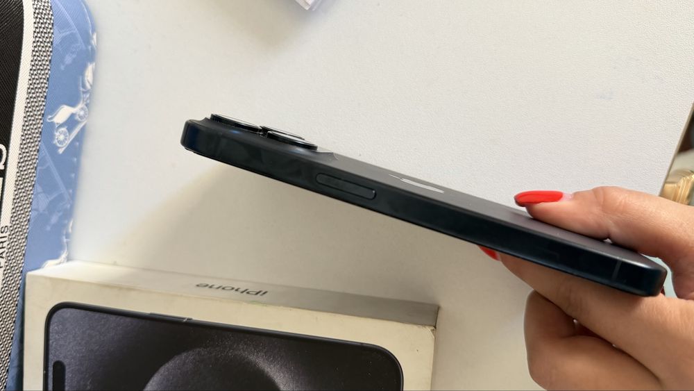 Iphone 15 pro 128гб Состояние нового