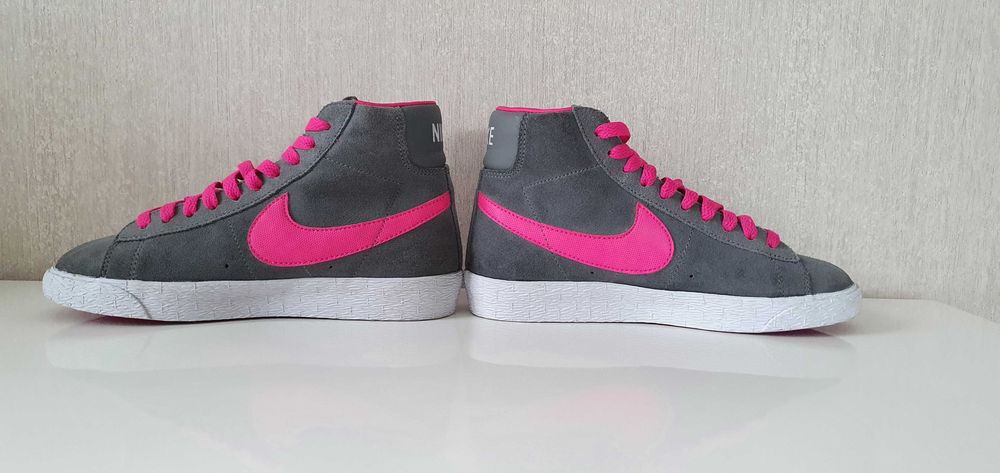 adidasi fete/dame Nike Blazer nr 35,5 /piele/ca noi
