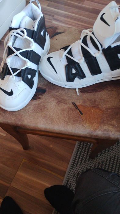 Продавам  кецове Nike 43 номер.