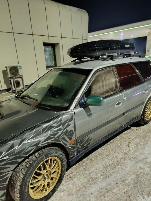 Субару Легаси уневерсал