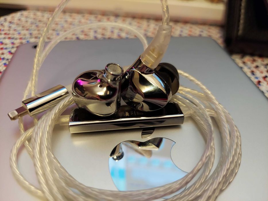 Questyle NHB12 Casti IEMs In-Ear, iPhone, Lightning, Apple MFi, Noi