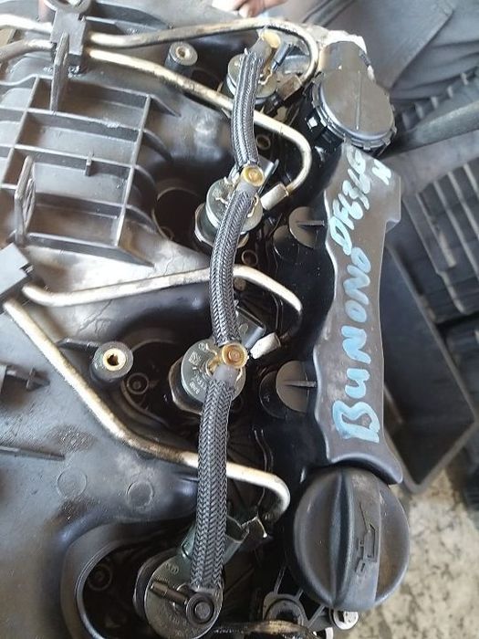 Injector 1.6hdi peugeot 307 0445110297