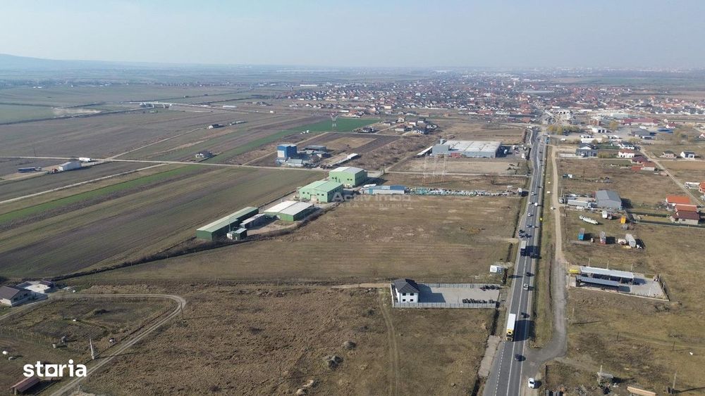 Teren intravilan cu deschidere la E 60 ideal hala depozitare sau produ