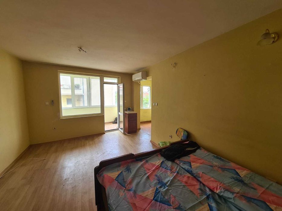 Тристаен апартамент в широк център, град Хасково