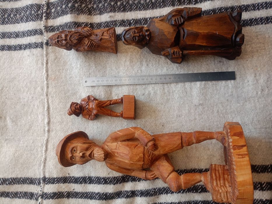 Фигури от дърво, дърворезба