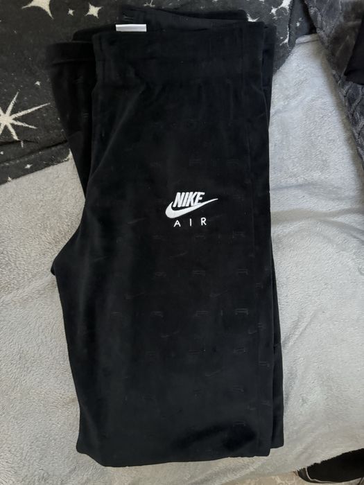 Панталони/Клинове Nike